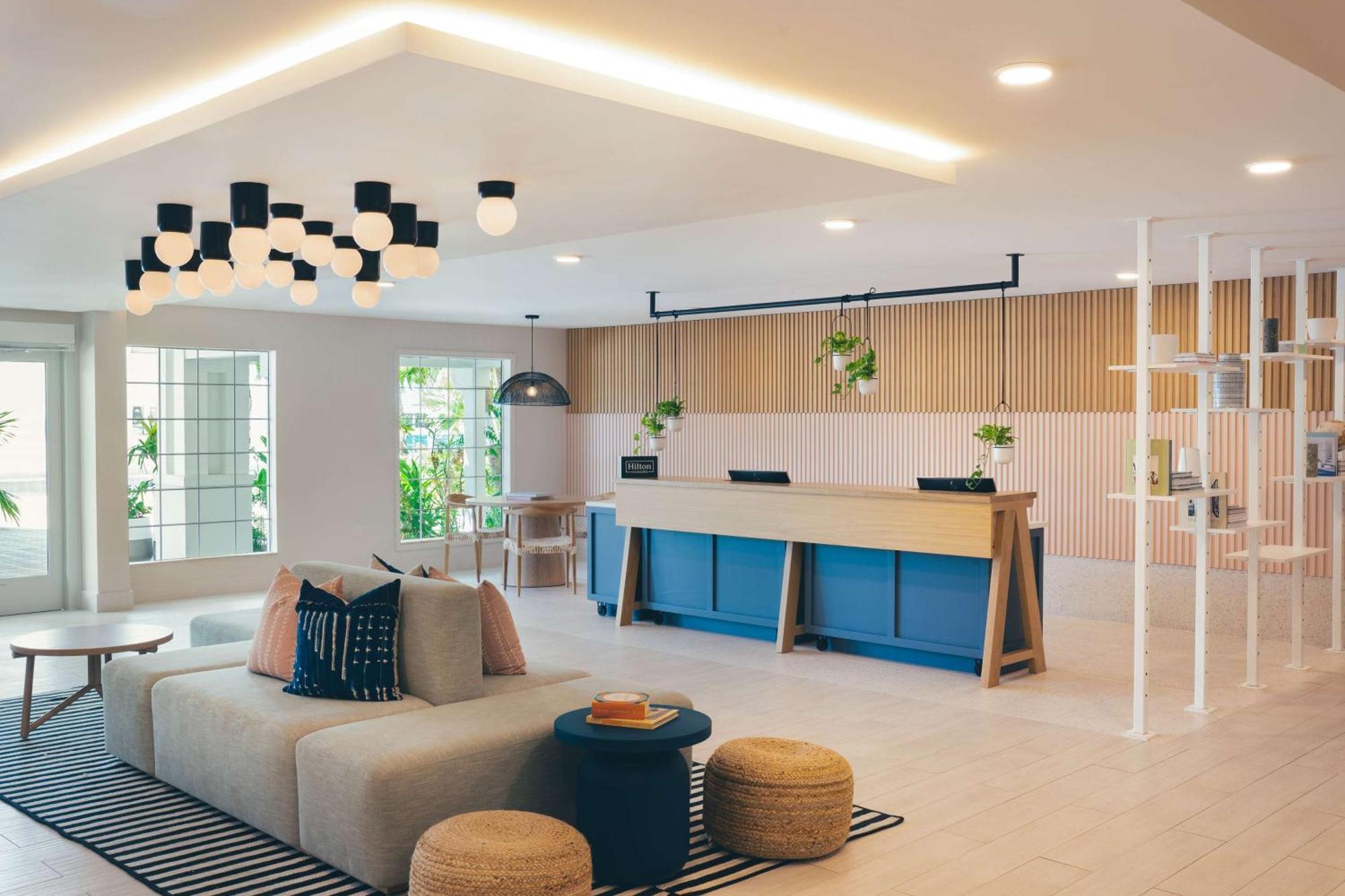 Hampton By Hilton Grand Cayman Seven Mile Beach Τζώρτζταουν Εξωτερικό φωτογραφία