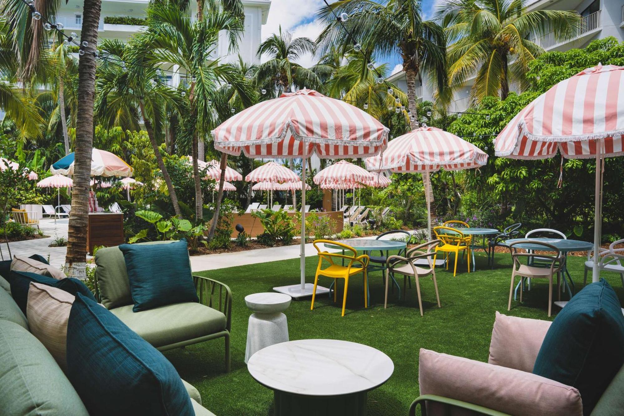 Hampton By Hilton Grand Cayman Seven Mile Beach Τζώρτζταουν Εξωτερικό φωτογραφία