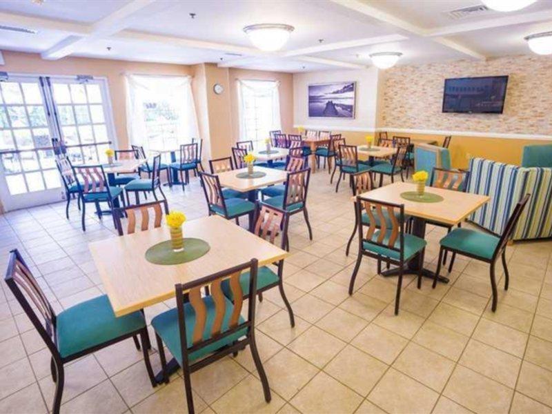 Hampton By Hilton Grand Cayman Seven Mile Beach Τζώρτζταουν Εξωτερικό φωτογραφία