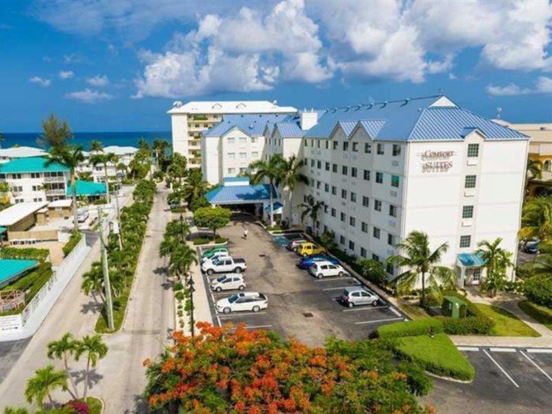 Hampton By Hilton Grand Cayman Seven Mile Beach Τζώρτζταουν Εξωτερικό φωτογραφία